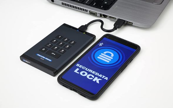 5 disques durs chiffrés, SSD et clés USB sécurisés compatibles iOS/Mac