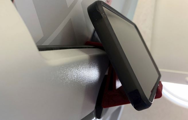 Les 6 supports et montures pour iPhone à bord d’avion incontournables pour les longs vols