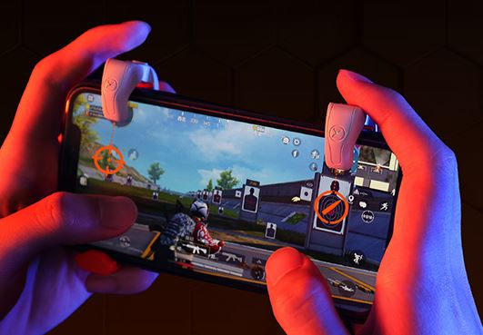 4 éléments incontournables pour améliorer votre expérience de jeu sur iPhone avec des triggers de gaming