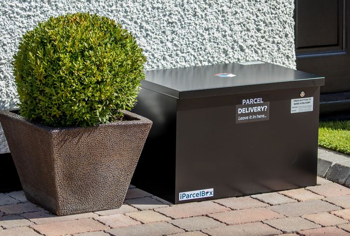 Boîte de livraison de colis compatible iPhone