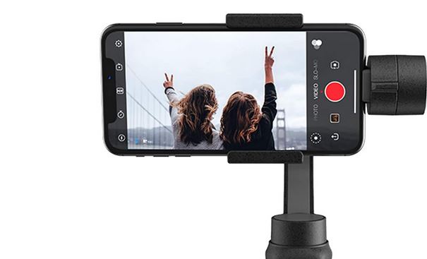 7 poignées pratiques pour iPhone pour les vlogueurs et les réalisateurs de films