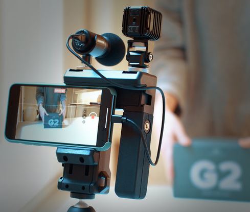 7 poignées pratiques pour iPhone pour les vlogueurs et les réalisateurs de films