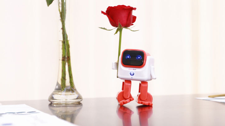 5 enceintes robots danseurs pour votre smartphone