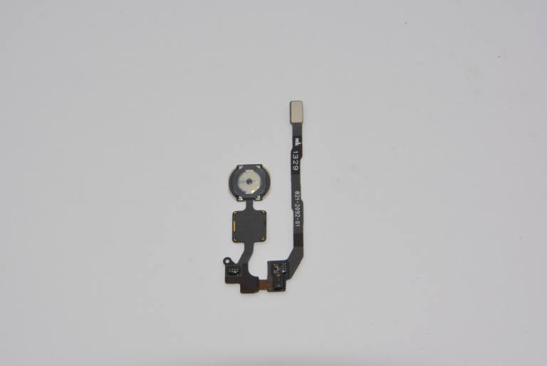 Des iPhones de 6 pouces en route ? Les photos du scanneur d’empreintes digitales de l’iPhone 5S iphone 5 fingerprint scanner