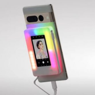 Écran et lumière MagMirror pour selfies avec l&rsquo;appareil photo arrière