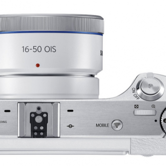 Appareil photo Samsung NX500 avec NFC, Bluetooth et WiFi