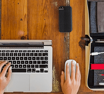 Accessoires de voyage pour iPad et iPhone