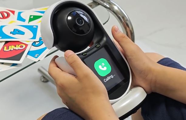 Caméra de sécurité intérieure Clevedog 2 voies avec suivi automatique des mouvements