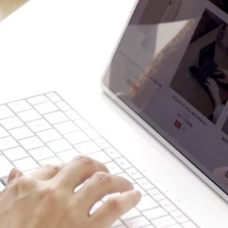 Clavier Mokibo Fusion 2.0 avec pavé tactile invisible, appairage de 3 appareils