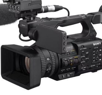 Caméscope de streaming 4K XDCAM Sony PXW-Z200 avec contrôle via application et intelligence artificielle