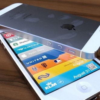 Écran AOC Aire Monitor avec dock iPhone, design inspiré de l&rsquo;iPhone 5