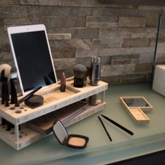 3 Étuis et accessoires de maquillage pour iPhone