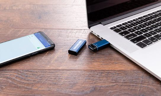 Clé USB sécurisée BT 256 bits compatible iOS avec cryptage, déverrouillage par Touch ID et Face ID, effacement à distance