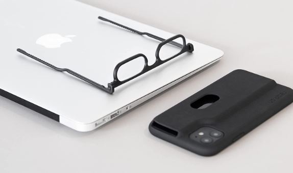 Étui iPhone 14 Pro Max avec porte-lunettes de lecture