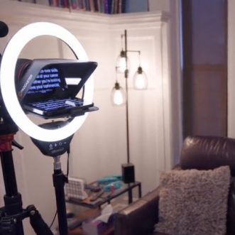 Téléprompteur Parrot Pro iPhone pour vlogueurs et YouTubers