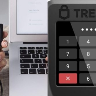 Portefeuille Bitcoin tactile Trezor Model T avec prise en charge d&rsquo;iOS et Android