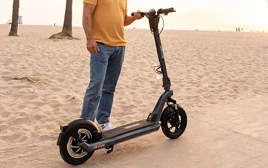 Trottinette à pneus épais connectée Gyroor X3 avec application