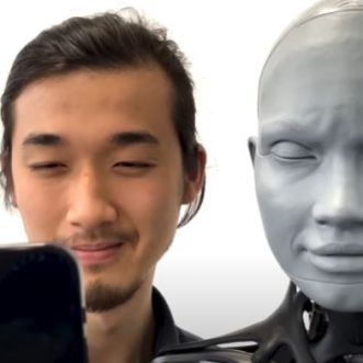 Capture de mouvement facial du robot Ameca avec iPhone 12 et ARKit