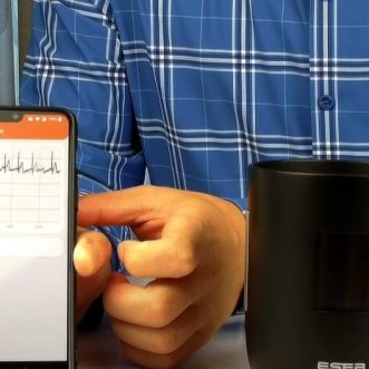 Tasse intelligente ESERMUG à contrôle de température avec fonction de monitorage du rythme cardiaque par électrocardiogramme