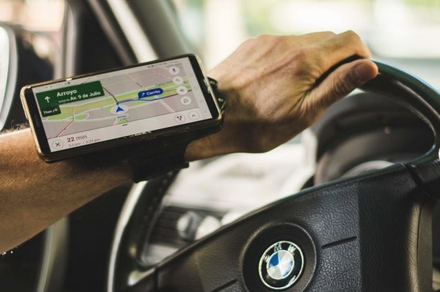 Support de montre intelligent Smartarm pour iPhone d’Alloy-Labs