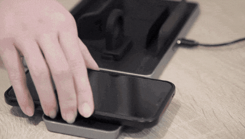 Chargeur sans fil OMNIA Q5 5-en-1 pour iPhone, AirPods, Apple Pencil