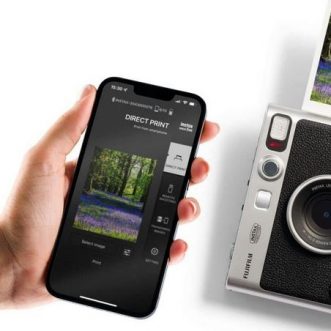 Appareil photo hybride instantané contrôlé par application