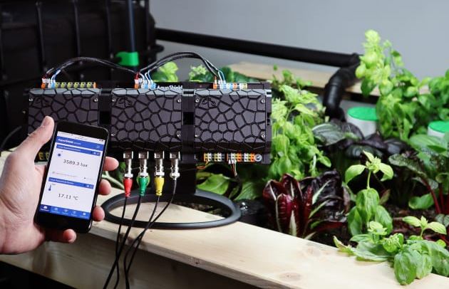 Système Intelligent de Jardinage Intérieur